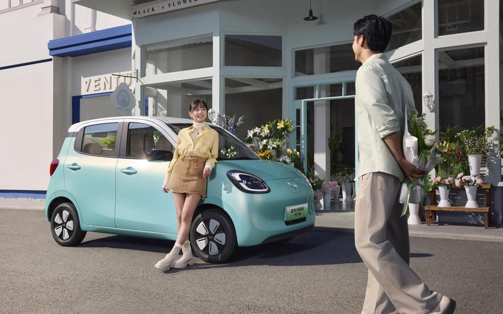 宏光MINIEV10月热销超6万台，累计销量180万