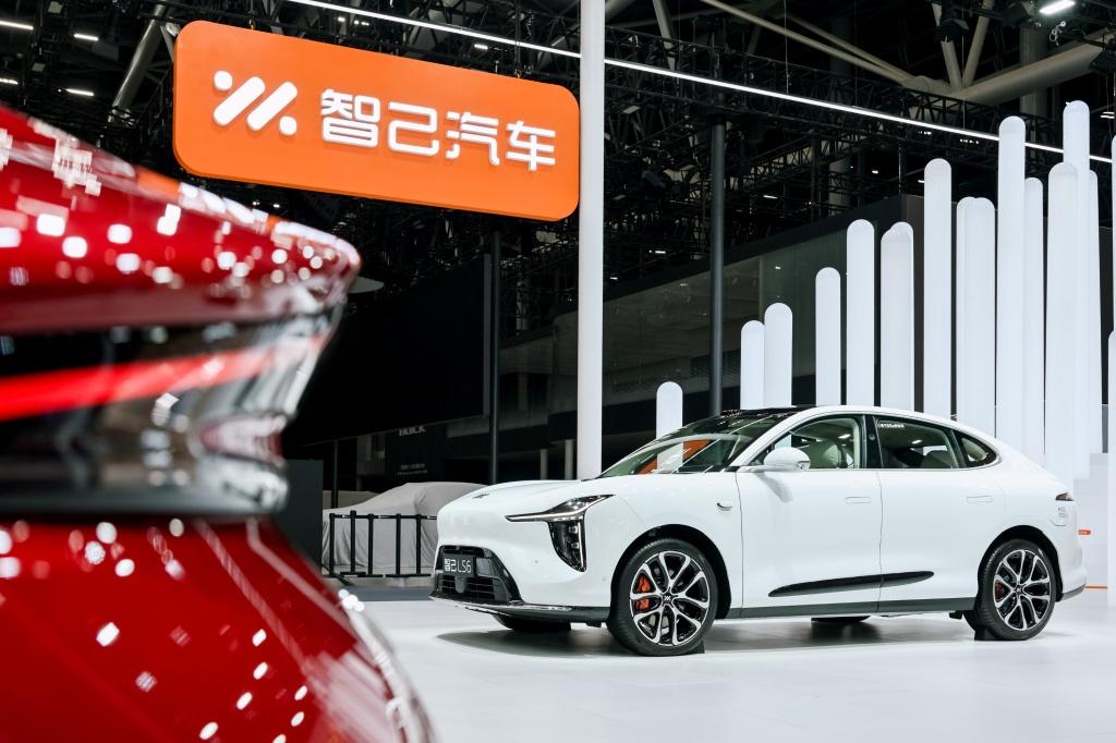 2025广州车展，智己LS9开启全国交付，智己LS6 66度电池新增产线