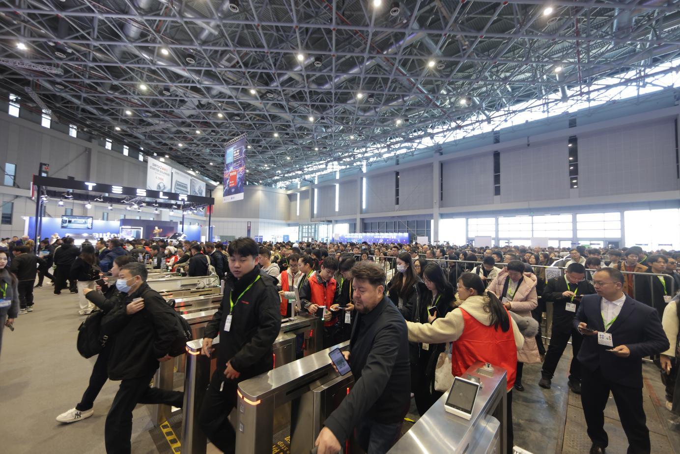 2025年Automechanika Shanghai盛大开幕 7,465家参展商创历届之最
