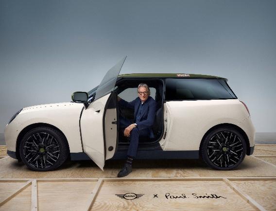 从高定秀场到都市街头，电动MINI COOPER PAUL SMITH设计师款开启预售