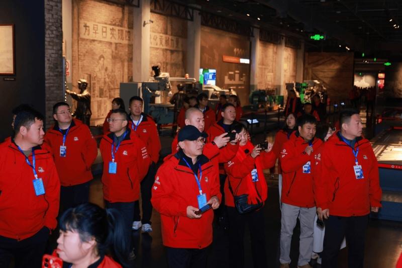 十年归故里 天龙哥俱乐部2026年客户盛典开启东风文化之旅！