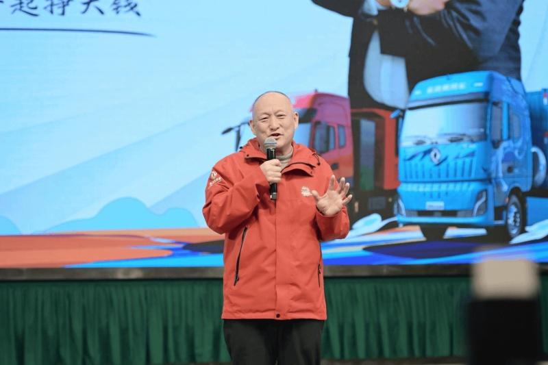 共创、创富、侠客：三位天龙哥的东风故事
