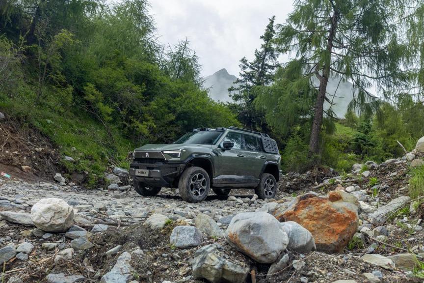 春分赴野正当时，猛士M817 Hero版让每一程穿越既硬核又舒适