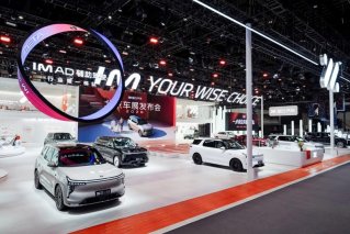 2026北京车展：必看的8系旗舰SUV智己LS8，权益价24.98万元起
