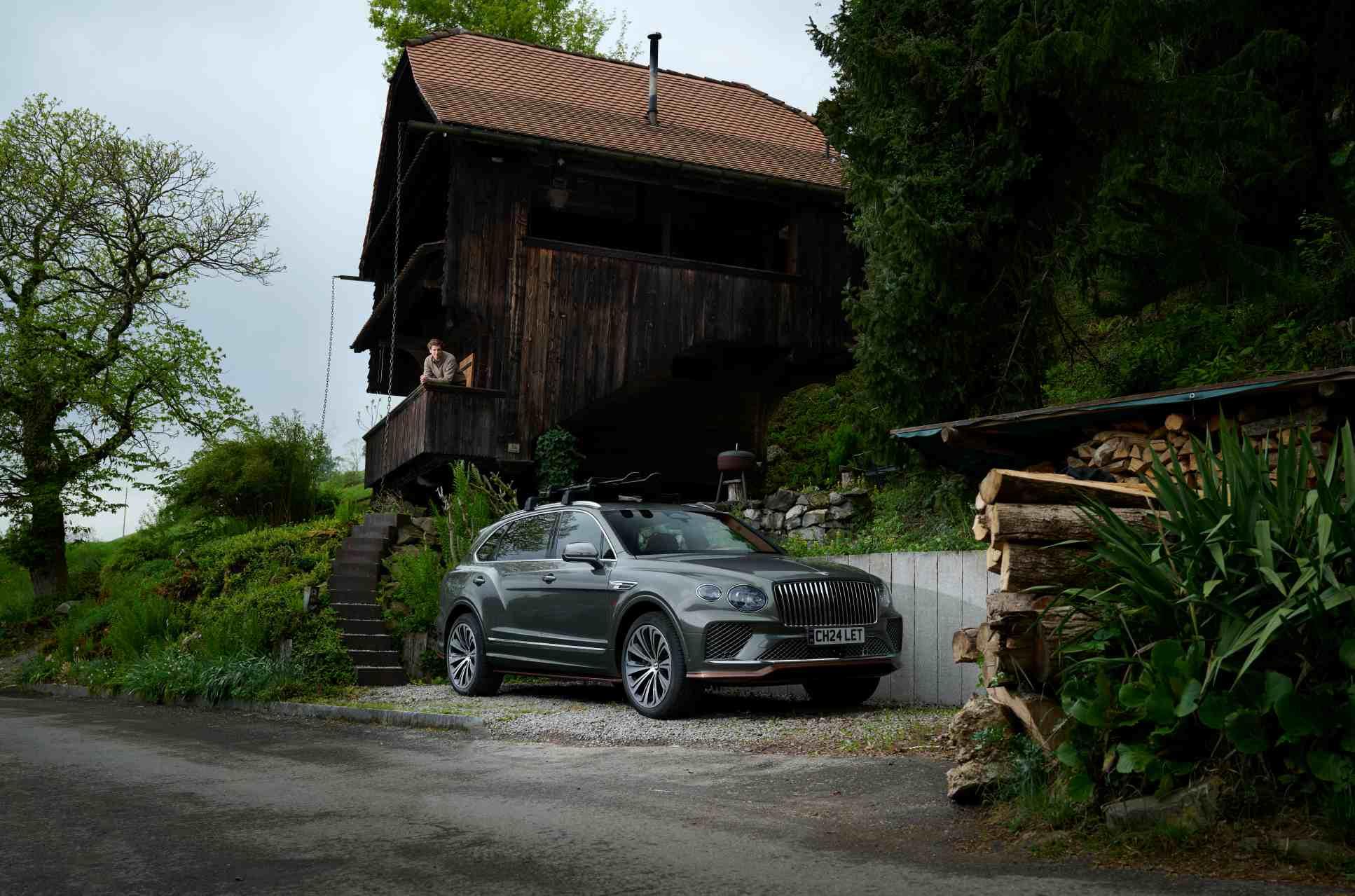 宾利添越长轴距CHALET版 GSTAAD GUY揭晓至臻山居座驾