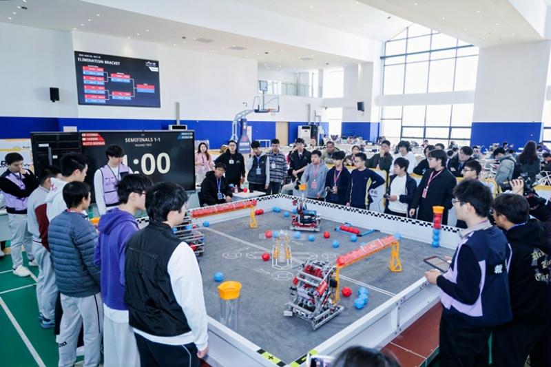 以产业智慧点亮科创星火 吉利汽车集团启动“青少年科创星火计划”
