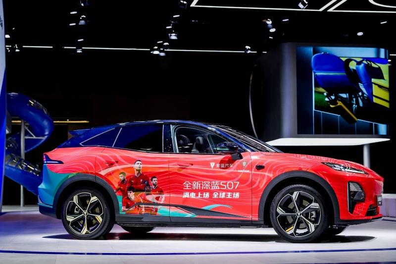 限时15.49万元起，全新深蓝S07华为乾崑激光版增程车型闪耀重庆车展，智能平权再进阶！