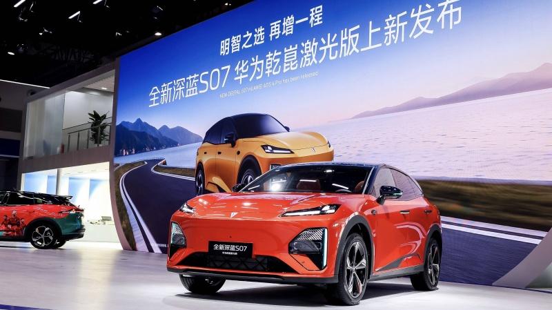 限时15.49万元起，全新深蓝S07华为乾崑激光版增程车型闪耀重庆车展，智能平权再进阶！