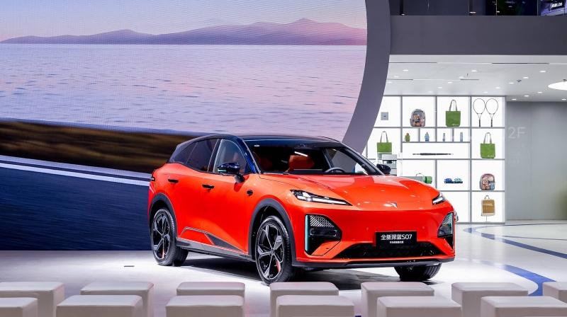 限时15.49万元起，全新深蓝S07华为乾崑激光版增程车型闪耀重庆车展，智能平权再进阶！