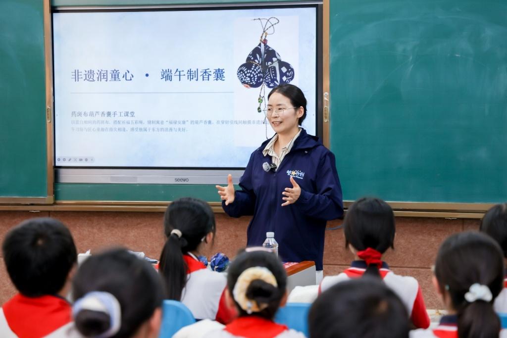 上汽大众“繁星计划”希望小学公益行动走进湖南益阳